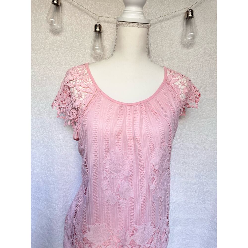 No Boundaries Pink Floral Lace Short Cap Sleeve Blouse Top - Picture 3 of 6